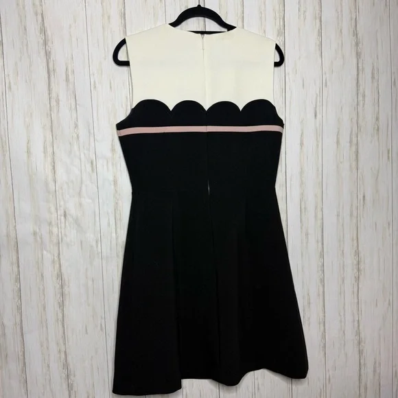Kate Spade Classic Black and White Pink Bow Scalloped edge dress 10 - Picture 11 of 11